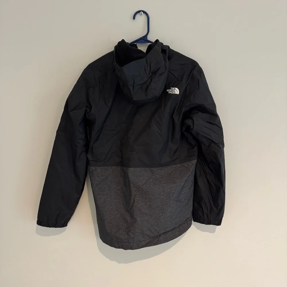 The North Face Warm Raincoat Black & Grey Youth XL (Like a Size Small) Like New